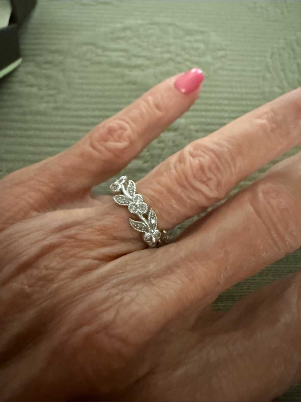 Vintage Floral Diamond Band 14k - Picture 2 of 8